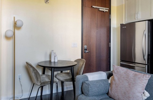 Presidio Apartment | Chic Presidio Heights 1BR w/Gym, nr Trails, Beach & Golf, by Blueground