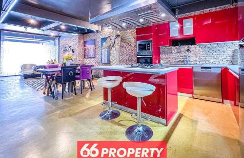 Old City House | Chic Townhouse in Old City