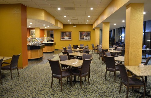 Indian Village Hotel | Chicago Lakeshore Hotel
