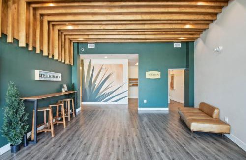 Highland House | Chilltop Lounge | Espadin LoHi