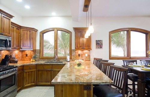 Montanita House | Choose Twilight Tide Villa if you expect nothing but the best from your vacation