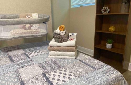 Eatonville Apartment | Chris & Tish Cozy Suites B