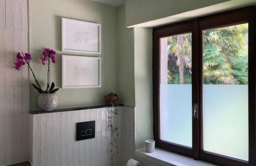 Resiga Apartment | Ciao Lago: Front row view