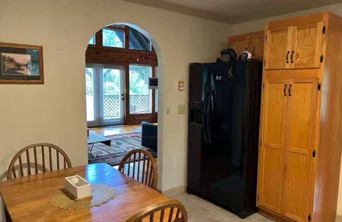 Maggie Valley House | Cierra Falls Lodge-Creekside Retreat w/Views! Pet Friendly and Easy Access