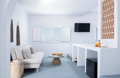 Imerovigli Hotel | CILON Suites