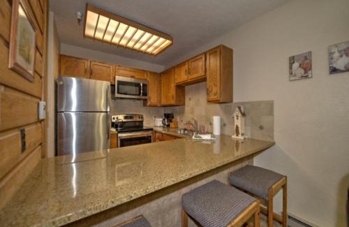 Historic District Apartment | Cimarron Chalet by Ski Country Resorts