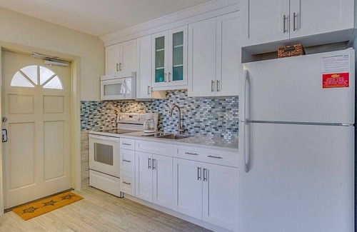 Bay Esplanade Apartment | Cinco Palms Clearwater Beach Florida