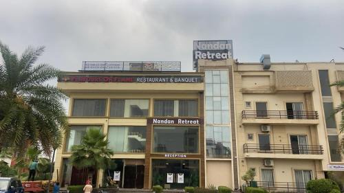 Vrindavan House | Citrine Villa and Resort Vrindavan Luxury Rooms and Villas near Prem Mandir