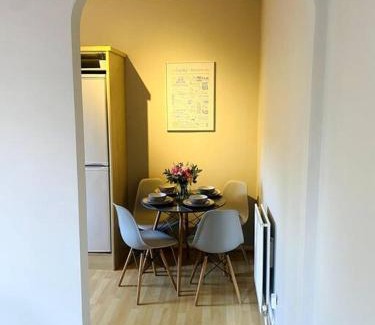 Winchester Apartment | City Centre Riverside Apartment