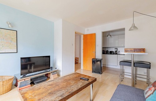 Spitalfields Apartment | City-Connected 3BD Flat, Heart of East London