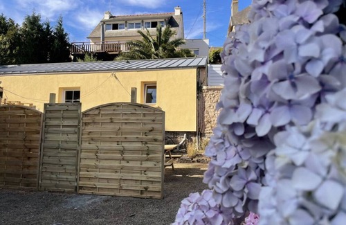 Le Ru House | "city House 2" - Maison Plein Centre, Plage a 5min -