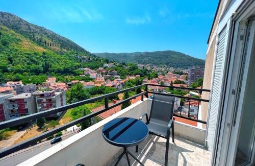 Mostar Apartment | City Lights Panorama
