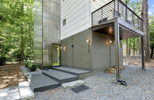 Sandy Springs Villa | City luxury, solitude and amazing outdoor space