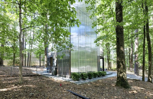 Sandy Springs Villa | City luxury, solitude and amazing outdoor space