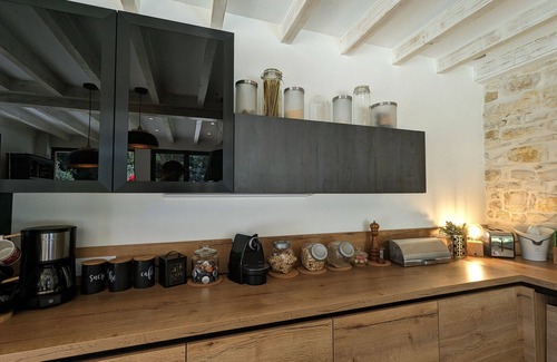 Chateauroux Cottage | City Oasis with Private Pool and Parking in Central Châteauroux