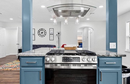 Bartlesville House | City Of Lights - VRBO