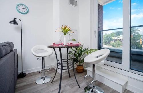Kitchener Apartment | City View - 1BR Condo - Private Balcony Queen Bed
