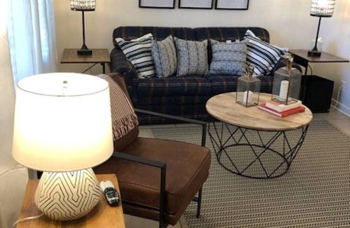 Lake Charles Apartment | CITY VIEW MONTHLY/WEEKLY RATES downtown/courthouse