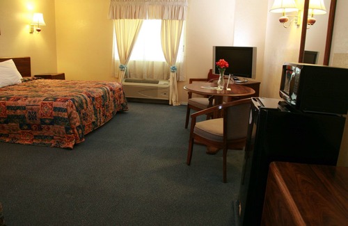 Claremore Hotel | Claremore Motor Inn