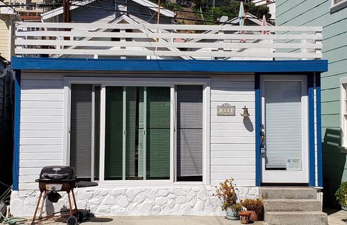 Avalon House | Classic California Beach House on Catalina Island