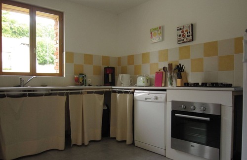 Le Bourg-Dun Cottage | Classic Cottage in Le Bourg-Dun with Garden