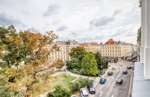 Wahring Apartment | Classic Währing 2BR w/Cellar, nr Parks, Bars & Dining, by Blueground