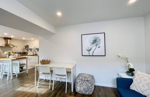 South Lethbridge House | Clean and Bright 2 Bedroom Lower Suite!