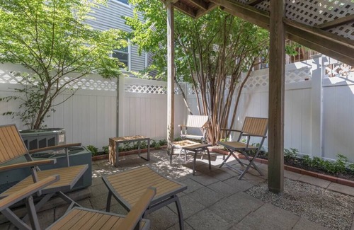 Telegraph Hill Apartment | Clean and convenient w/patio! Walk to Boston highlights!