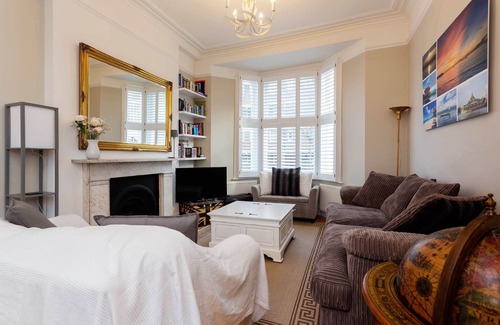 Larkhall House | Clean Slate, by Veeve