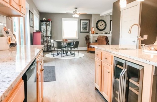 Ellsworth House | CLEAN, spacious, close to Acadia National Park