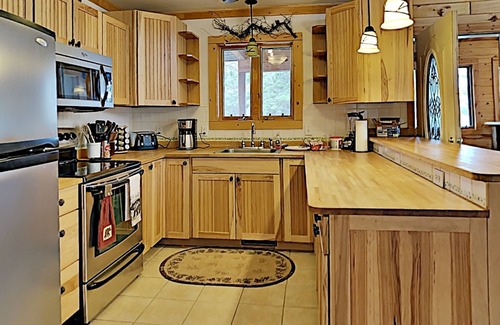 Hayward Cabin | Clean & Spacious On 3,000 Acre Crystal Clear Grindstone Lake
