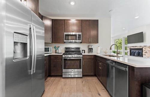 Lakeside Village Apartment | Clearwater Lofts #205, Building 3