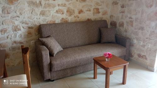 Skinaria Apartment | Climati Studios