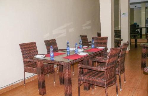 Kikuyu Apartment | Clinton Hotel