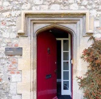 Chichester House | Cloisters Cottage