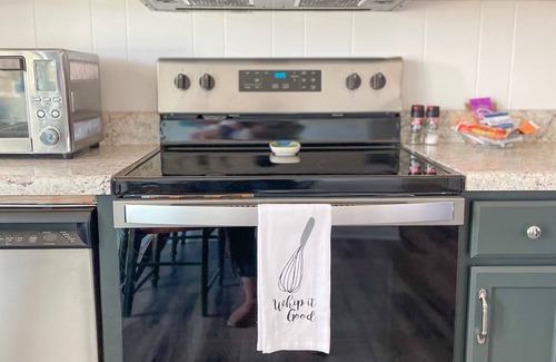 Johnson City House | Close to everything with all the comforts of home.