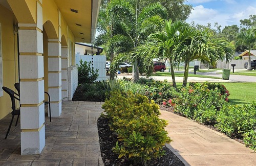Alta Vista House | Close to Pickleball, Legacy Bike Trail, 15 min to Siesta Key beach