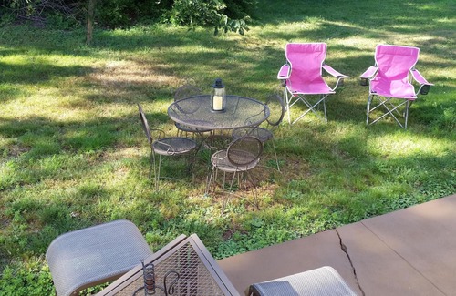 Rye House | Close to the ocean, within walking distance to Jenness Beach. Sleeps 7
