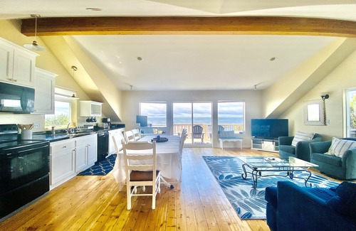 Lincoln Beach House | Cloud Nine - A Charming Ocean View Home with Hot Tub & Fire Pit in Belle Beach!