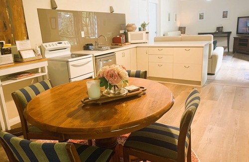 Blackheath Apartment | Cloudland - Garden Oasis, the comfort of home