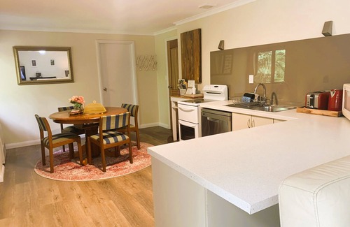 Blackheath Apartment | Cloudland - Garden Oasis, the comfort of home