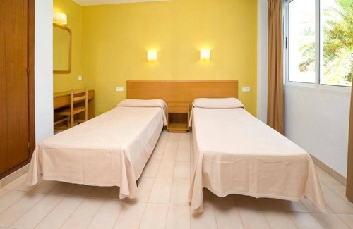 Santa Eulalia del Rio Hotel | CLPL-2BD2T/Book Budget Apartment | -14% off Car Rental