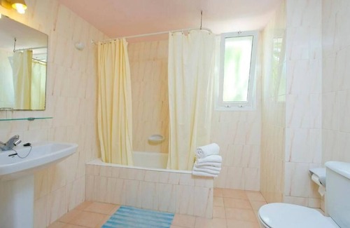 Santa Eulalia del Rio Hotel | CLPL-2BD2T/Book Budget Apartment | -14% off Car Rental