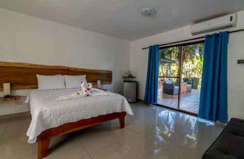 Jaco Hotel | CLUB IBIZA - Party Hotel & Beach Club