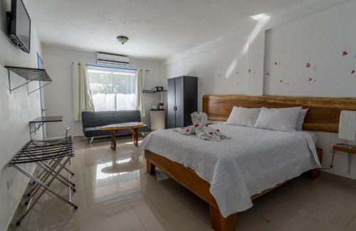 Jaco Hotel | CLUB IBIZA - Party Hotel & Beach Club