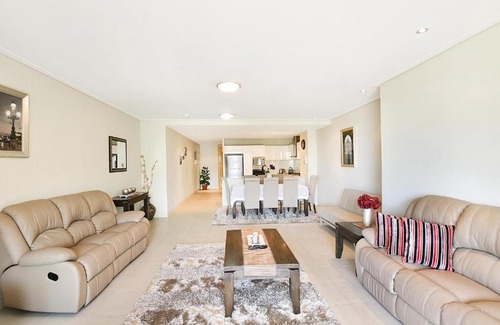 The Entrance Apartment | Coast Apartment 26