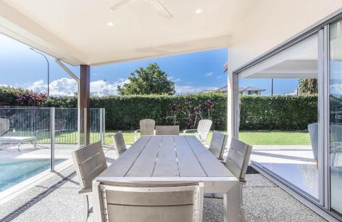 Kingscliff House | Coastal Charm on Casuarina Way