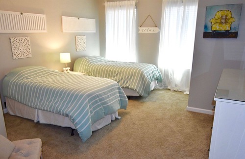 Lewes House | Coastal Club * 3 BR Luxury Villa Townhouse , 2.5 BA Sleeps 8