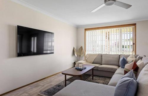 Sanctuary Point House | Coastal Comfort Near Jervis Bay
