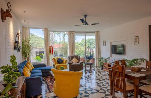 Nerul Apartment | Coastal Grandeur by Da Alohas, Candolim